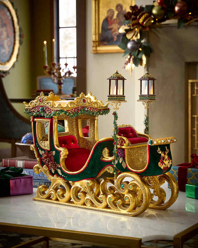 Winter Balsam and Berry Sleigh Christmas Decoration